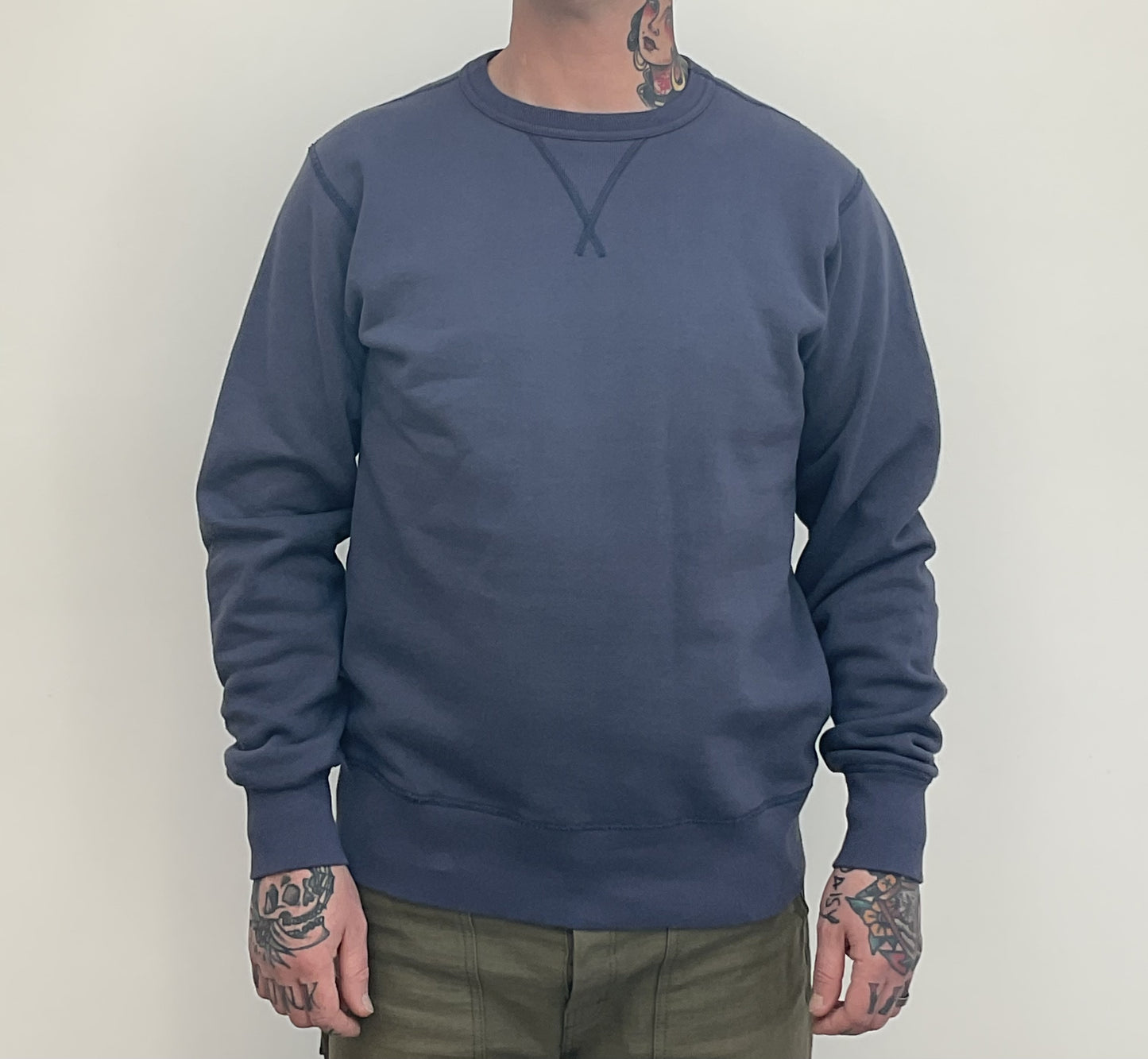 heavyweight, japanese cotton, crewnecks that are built to last the distance. Buzz Rickson a name synonymous with quality